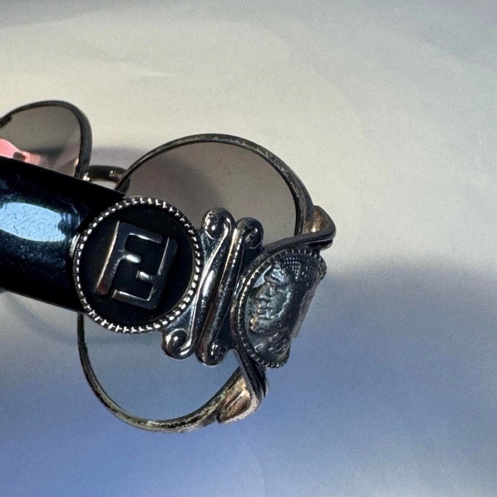 Vintage Fendi sunglasses FS 140 Ebony color - Picture 2 of 5